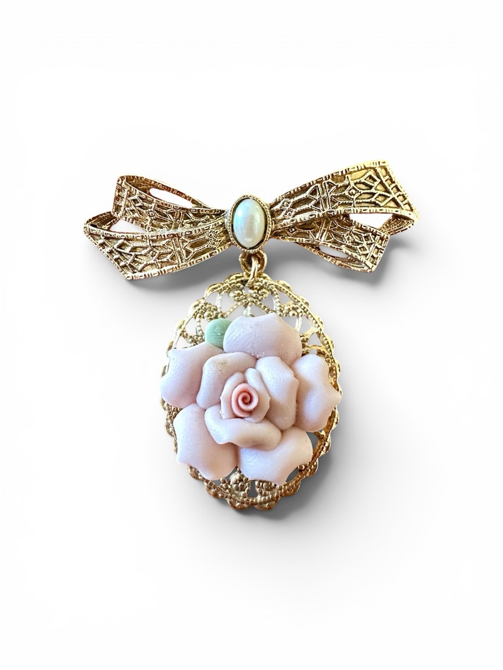 VINTAGE 1928 BRAND GOLD TONE FILIGREE DROP BROOCH